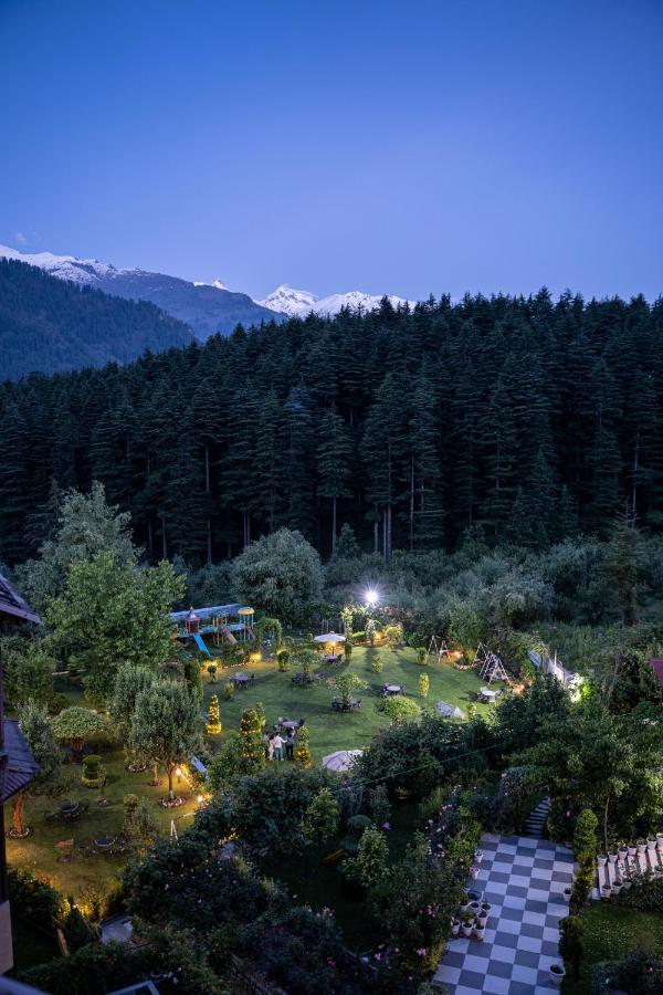 Hotel The Conifer Manāli Exterior foto