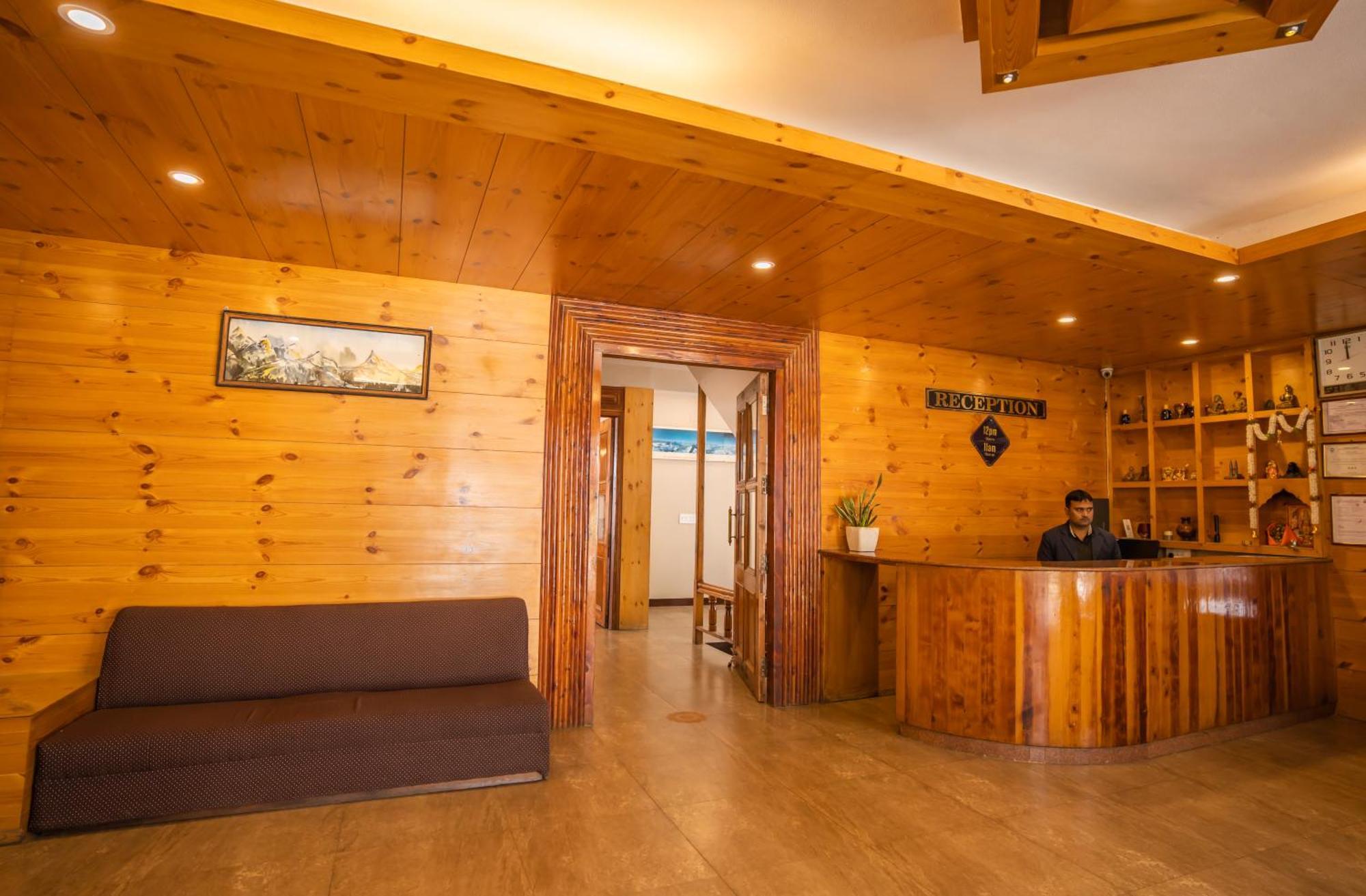 Hotel The Conifer Manāli Exterior foto